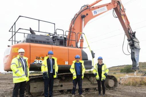 Mayor Meets Teesworks Contractor Who Joined Site After Training Success